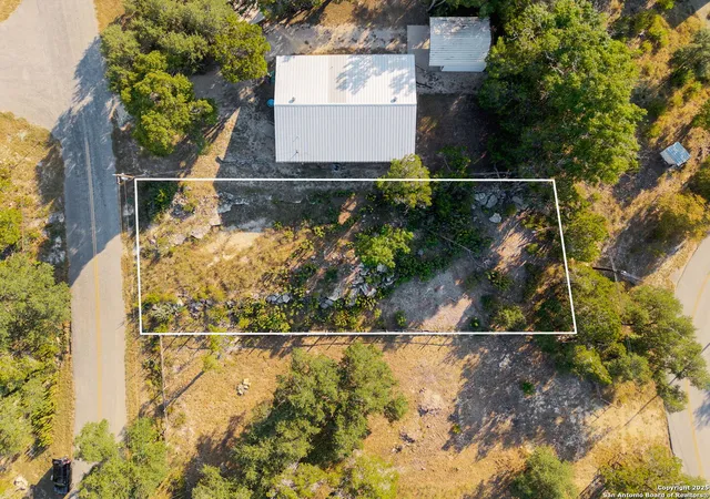 5th image of 617 Canyon Edge, Canyon Lake, TX 78133 | MLS# 1898446