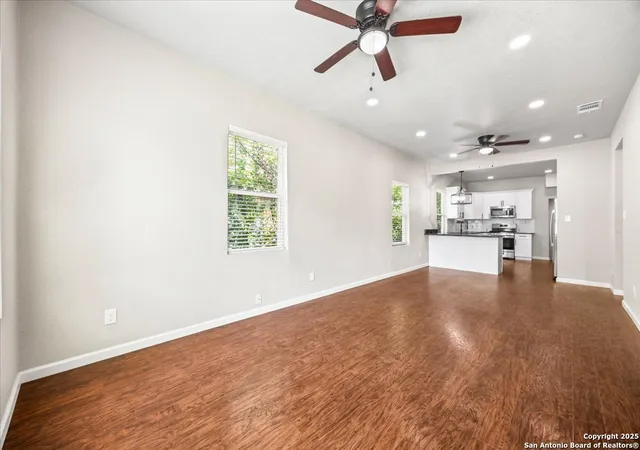 3rd image of 1735 Center, San Antonio, TX 78202 | MLS# 1898478