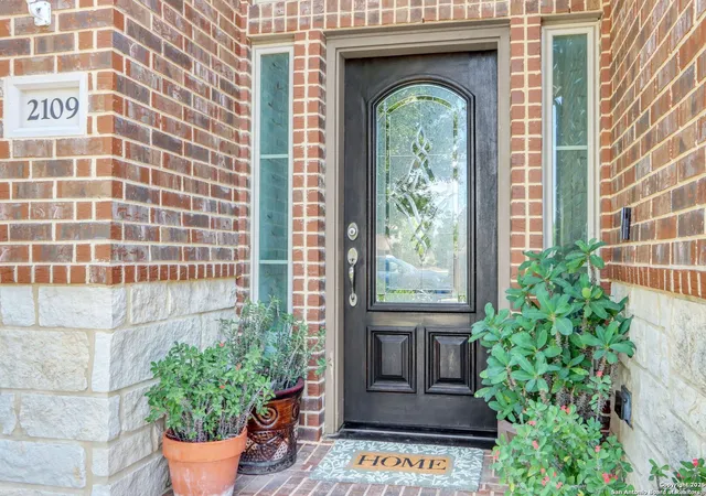 3rd image of 2109 Range, Seguin, TX 78155 | MLS# 1898513