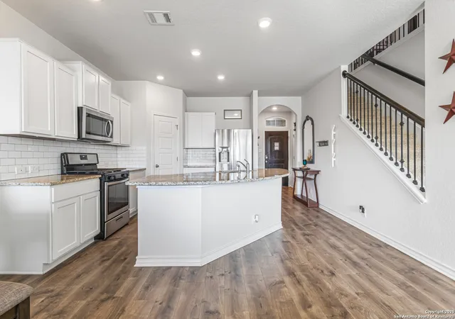 Photo 3 of Sale Pending at 27403 Falls Bridge, Boerne, TX 78015 | MLS# 1898538 | Listing updated on 2025-10-20
