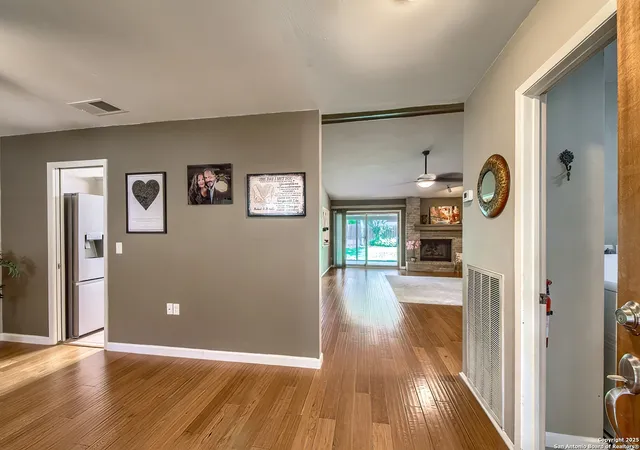 Photo 4 of Single family home for sale at 16314 Falcon Hill, San Antonio, TX 78247 | MLS# 1898541 | Listing updated on 2026-01-16
