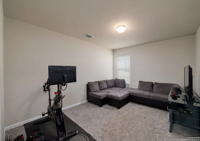 Photo 3 of Single family home for sale at 7043 Diamond Valley, San Antonio, TX 78242 | MLS# 1898603 | Listing updated on 2025-12-28