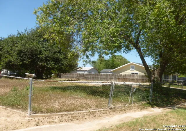 Photo 2 of Land for sale at 855 S Brownleaf, San Antonio, TX 78227 | MLS# 1898613 | Listing updated on 2026-06-22