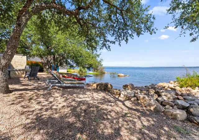 2nd image of 106 Laguna, Burnet, TX 78611 | MLS# 1898614