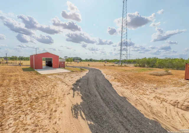 26th image of 14951 N Ih 35, Moore, TX 78057 | MLS# 1898620