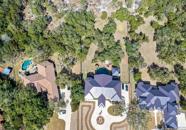 Photo 4 of Single family home for sale at 9811 Klein Ct, New Braunfels, TX 78132 | MLS# 1898651 | Listing updated on 2026-09-13