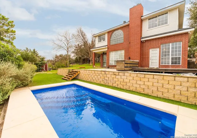 Photo 1 of Sale Pending at 105 Breeze, San Antonio, TX 78260 | MLS# 1898652 | Listing updated on 2026-01-05