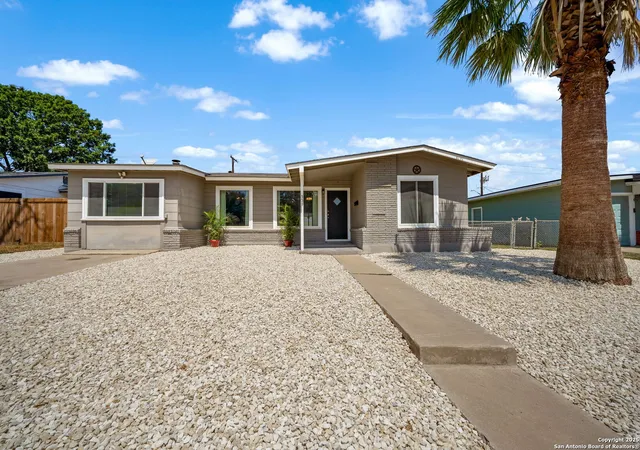 3rd image of 551 Storeywood, San Antonio, TX 78213 | MLS# 1898715