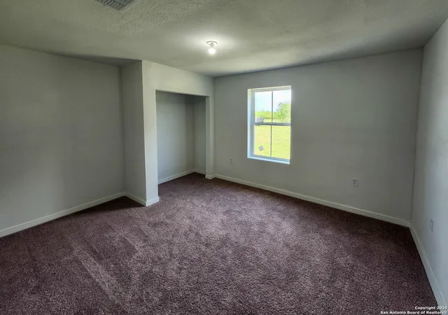 image of 950 Highsmith Rd, Luling, TX 78648 | MLS# 1898730
