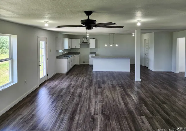 10th image of 950 Highsmith Rd, Luling, TX 78648 | MLS# 1898730