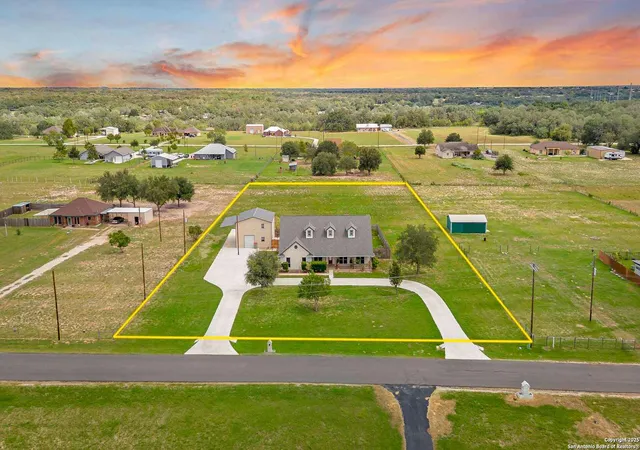 20th image of 142 Shannon Ridge, Floresville, TX 78114 | MLS# 1898735