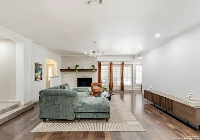 Photo 3 of Sale Pending at 113 Wickford, San Antonio, TX 78213 | MLS# 1898739 | Listing updated on 2025-12-03