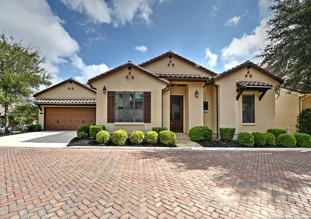 Photo 1 of Sale Pending at 1414 W Bitters Rd #18, San Antonio, TX 78248 | MLS# 1898751 | Listing updated on 2025-12-11