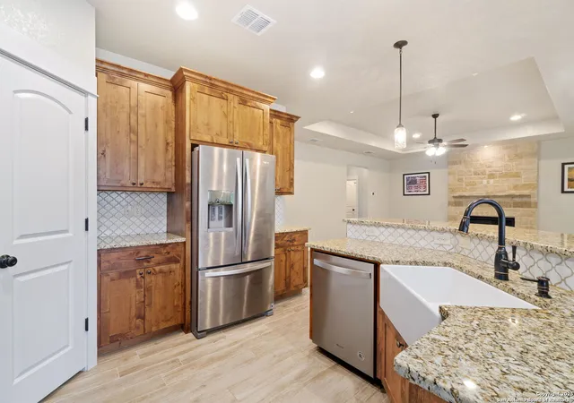 Photo 4 of Single family home for sale at 167 Sunset, Bandera, TX 78003 | MLS# 1898779 | Listing updated on 2025-12-06