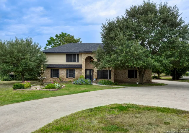 1st image of 510 Rudeloff, Seguin, TX 78155 | MLS# 1898809