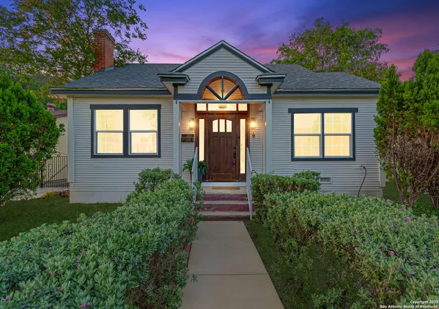 Photo 2 of Sale Pending at 1641 W Huisache, San Antonio, TX 78201 | MLS# 1898822 | Listing updated on 2026-01-29