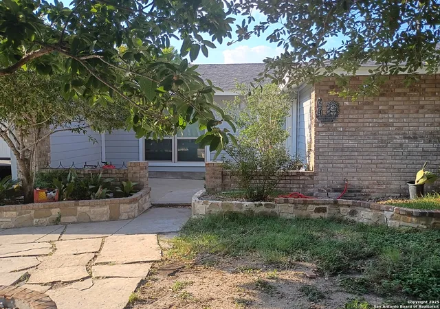Photo 3 of Single family home for sale at 451 Bertetti, San Antonio, TX 78227 | MLS# 1898881 | Listing updated on 2025-10-27