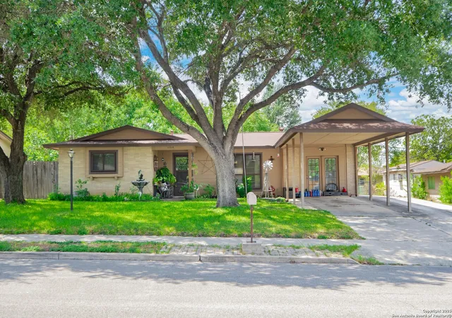 Photo 1 of Sale Pending at 1215 Starhaven Pl, San Antonio, TX 78227 | MLS# 1898904 | Listing updated on 2026-03-24