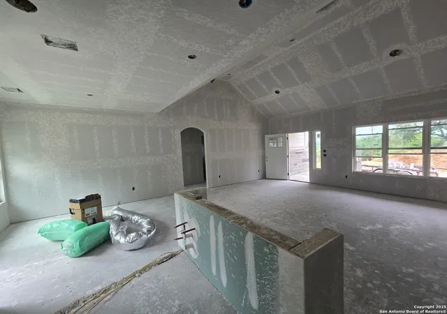 Photo 3 of Sale Pending at 535 Buck Run, Canyon Lake, TX 78133 | MLS# 1898926 | Listing updated on 2025-10-30