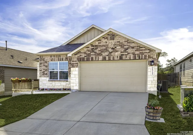 Photo 3 of Sale Pending at 31733 Untrodden, Bulverde, TX 78163 | MLS# 1898992 | Listing updated on 2025-10-09