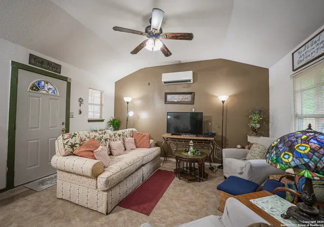 Homes for sale in San Antonio, TX | 606 S San Horacio Ave, San Antonio, TX 78237 | MLS# 1899024