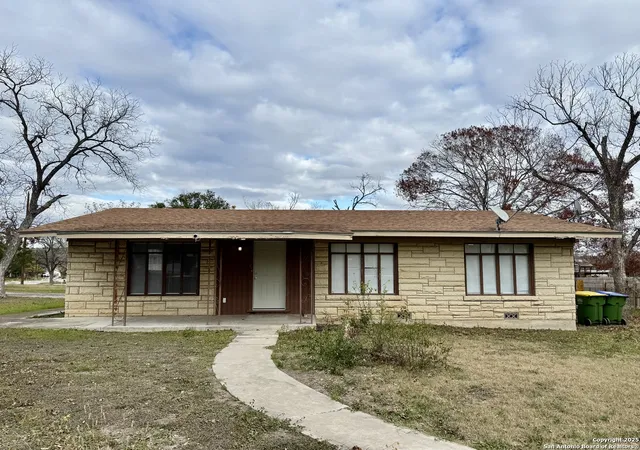 Photo 1 of Single family home for sale at 267 Crestview, San Antonio, TX 78201 | MLS# 1899060 | Listing updated on 2025-09-19