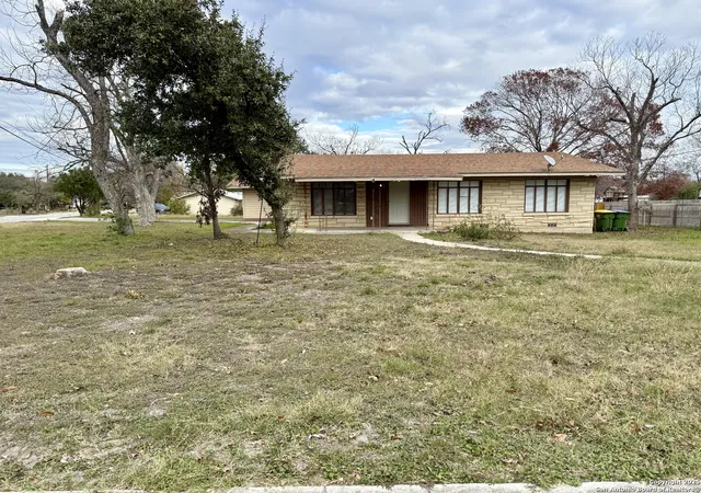 Photo 2 of Single family home for sale at 267 Crestview, San Antonio, TX 78201 | MLS# 1899060 | Listing updated on 2025-09-19