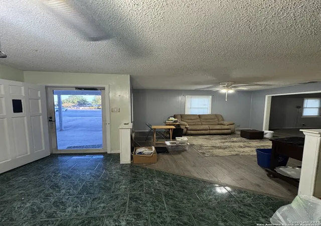 Photo 3 of Sale Pending at 2727 Coldstream St, San Antonio, TX 78224 | MLS# 1899068 | Listing updated on 2025-12-01