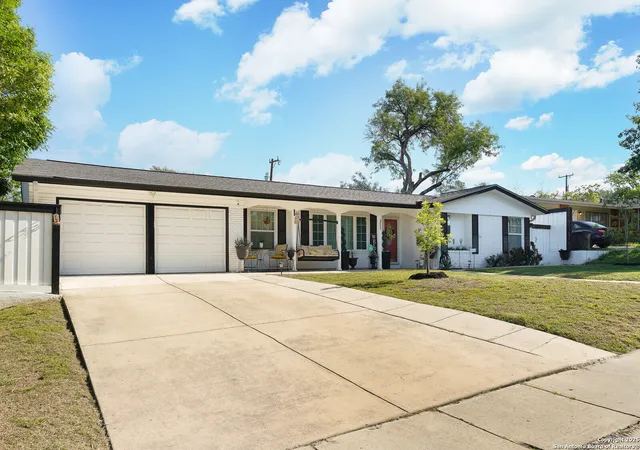 Photo 2 of Sale Pending at 311 Redcliff, San Antonio, TX 78216 | MLS# 1899075 | Listing updated on 2025-11-06