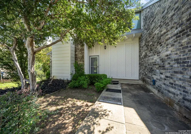 Photo 3 of Sale Pending at 8614 Timber Point St, San Antonio, TX 78250 | MLS# 1899081 | Listing updated on 2025-10-28
