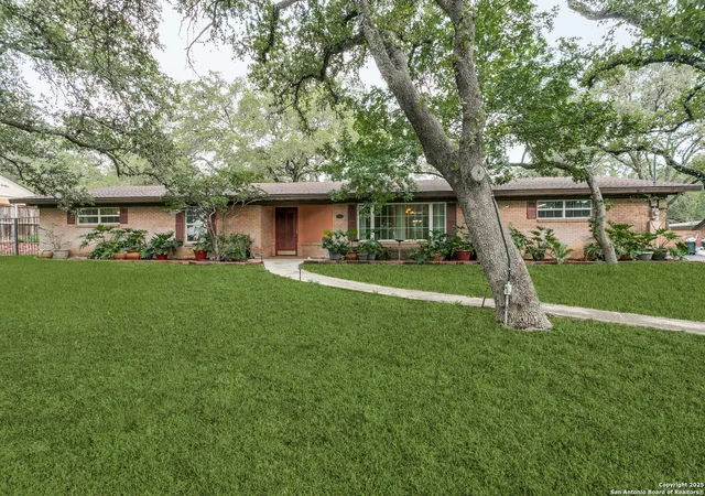 Photo 2 of Sale Pending at 211 Caladium, San Antonio, TX 78213 | MLS# 1899088 | Listing updated on 2026-01-30