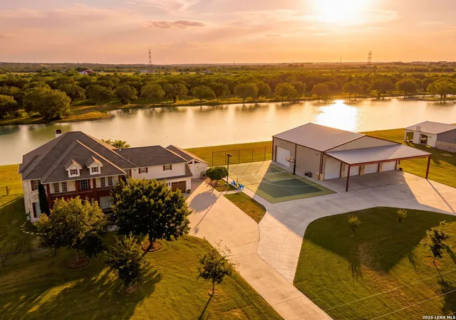 Photo 3 of Single family home for sale at 311 Ski Plex, Seguin, TX 78155 | MLS# 1899094 | Listing updated on 2026-10-09