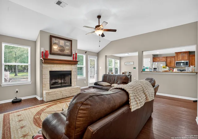 Photo 4 of Sale Pending at 139 Private Road 6353, Dayton, TX 77535 | MLS# 1899110 | Listing updated on 2025-10-12