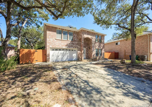 Photo 3 of Sale Pending at 16639 Calico Crk, San Antonio, TX 78247 | MLS# 1899144 | Listing updated on 2026-01-05