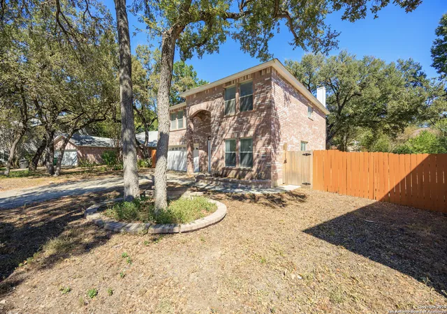 Photo 3 of Sale Pending at 16639 Calico Crk, San Antonio, TX 78247 | MLS# 1899144 | Listing updated on 2026-01-05