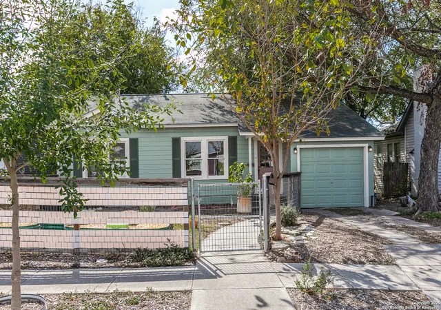 2nd image of 2022 W Craig, San Antonio, TX 78201 | MLS# 1899172