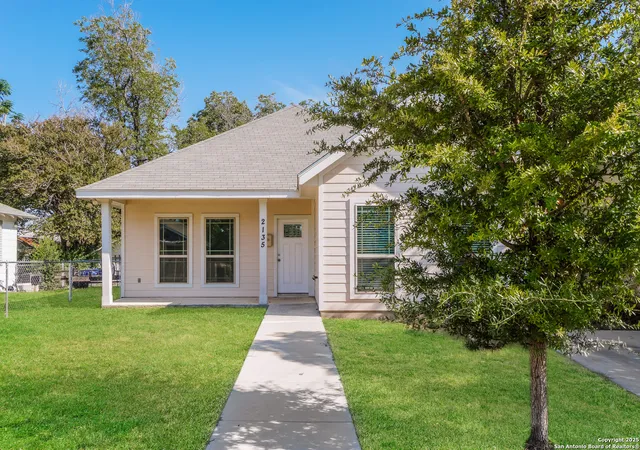 Photo 2 of Sale Pending at 2135 Crockett, San Antonio, TX 78202 | MLS# 1899191 | Listing updated on 2026-01-14