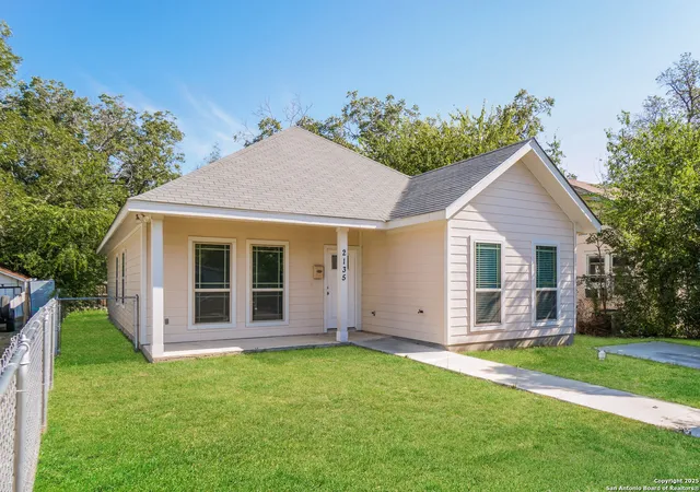Photo 1 of Sale Pending at 2135 Crockett, San Antonio, TX 78202 | MLS# 1899191 | Listing updated on 2026-01-14