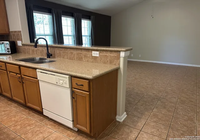 Photo 4 of Sale Pending at 8803 Redbud Woods, San Antonio, TX 78250 | MLS# 1899222 | Listing updated on 2026-03-17