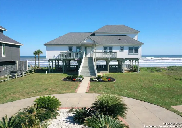 2nd image of 11835 Sunbather Ln, Galveston, TX 77554 | MLS# 1899229