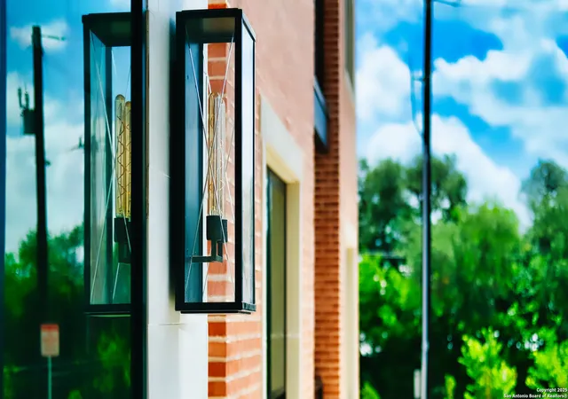Photo 3 of Condo for sale at 10899 S Hausman #204, San Antonio, TX 78249 | MLS# 1899270 | Listing updated on 2026-01-20