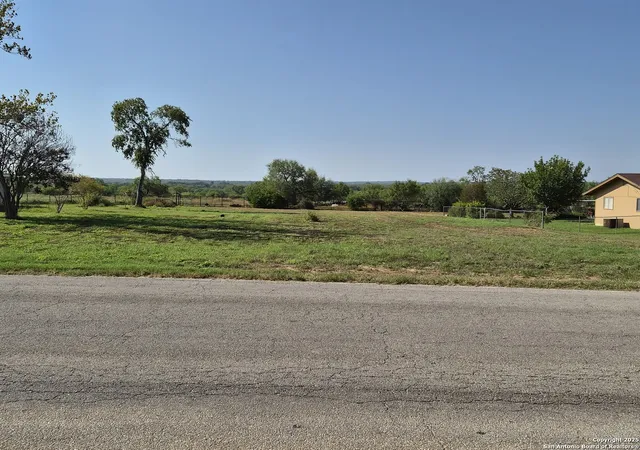 Photo 2 of Single family home for sale at 8020 W Dixon, Somerset, TX 78069 | MLS# 1899278 | Listing updated on 2025-10-28