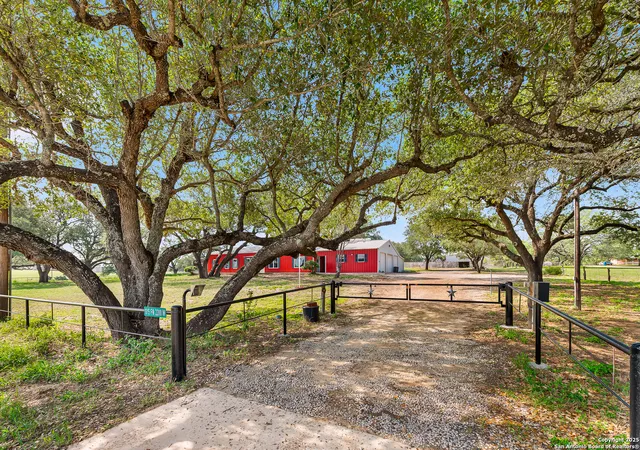 2nd image of 1015 Fm 2200, Devine, TX 78016 | MLS# 1899307