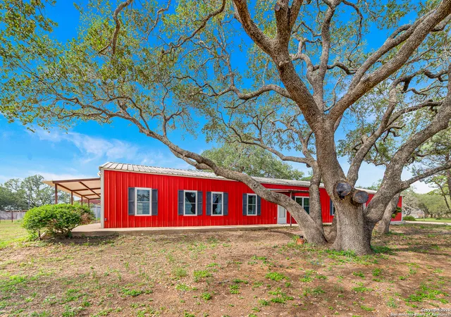 4th image of 1015 Fm 2200, Devine, TX 78016 | MLS# 1899307