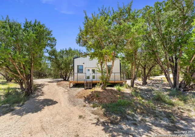 Photo 2 of Sale Pending at 93 Billings, Boerne, TX 78006 | MLS# 1899317 | Listing updated on 2026-02-01