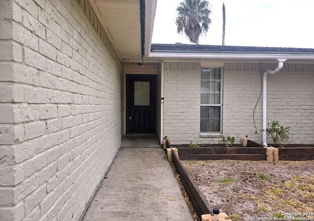 Photo 2 of Sale Pending at 2352 Timberleaf Circle, Ingleside, TX 78362 | MLS# 1899800 | Listing updated on 2025-11-28