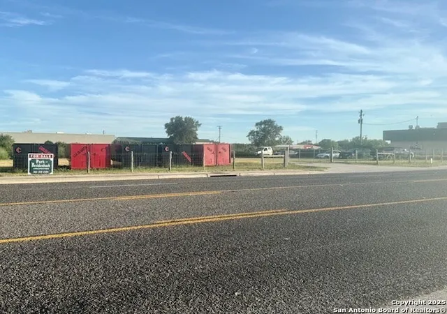 4th image of 0 W Fm 351, Beeville, TX 78102 | MLS# 1902591
