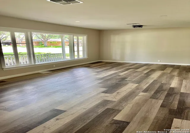 3rd image of 1210 N Polk, Beeville, TX 78102 | MLS# 1902966