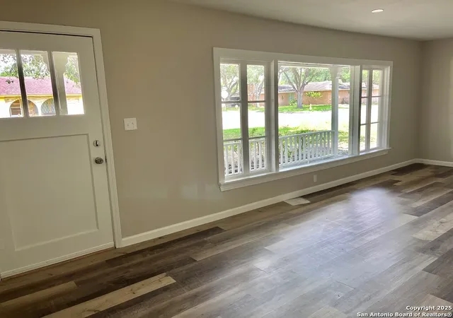 4th image of 1210 N Polk, Beeville, TX 78102 | MLS# 1902966