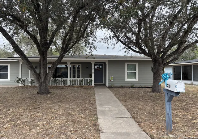 42nd image of 1210 N Polk, Beeville, TX 78102 | MLS# 1902966